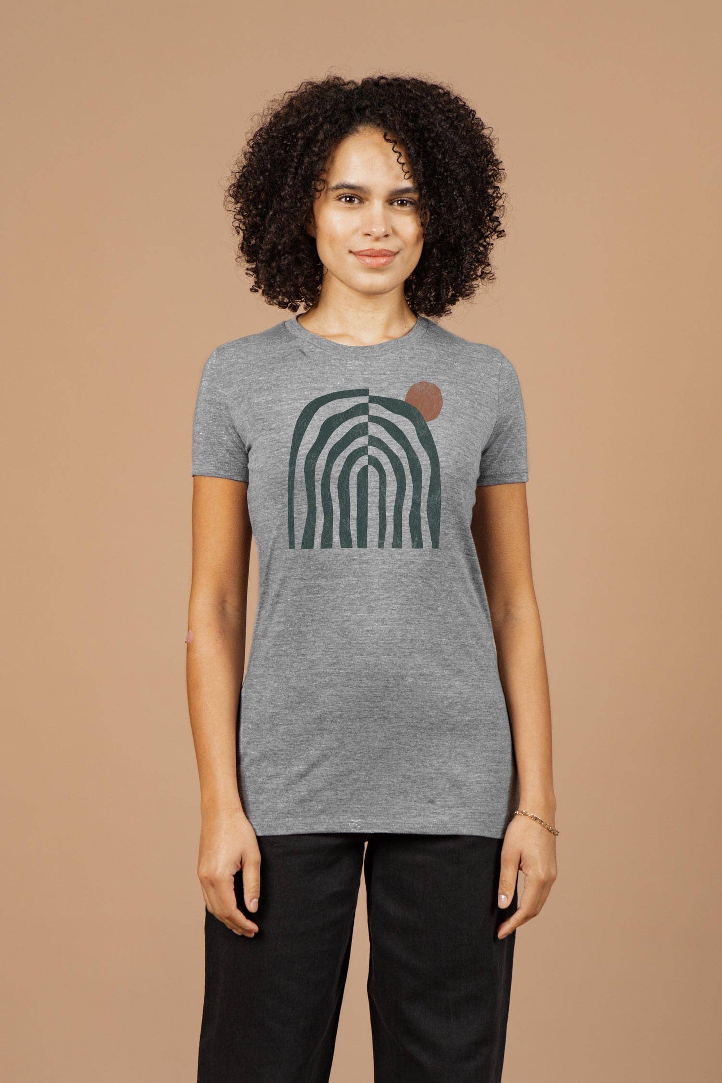 T-shirt donna grigia con stampa grafica