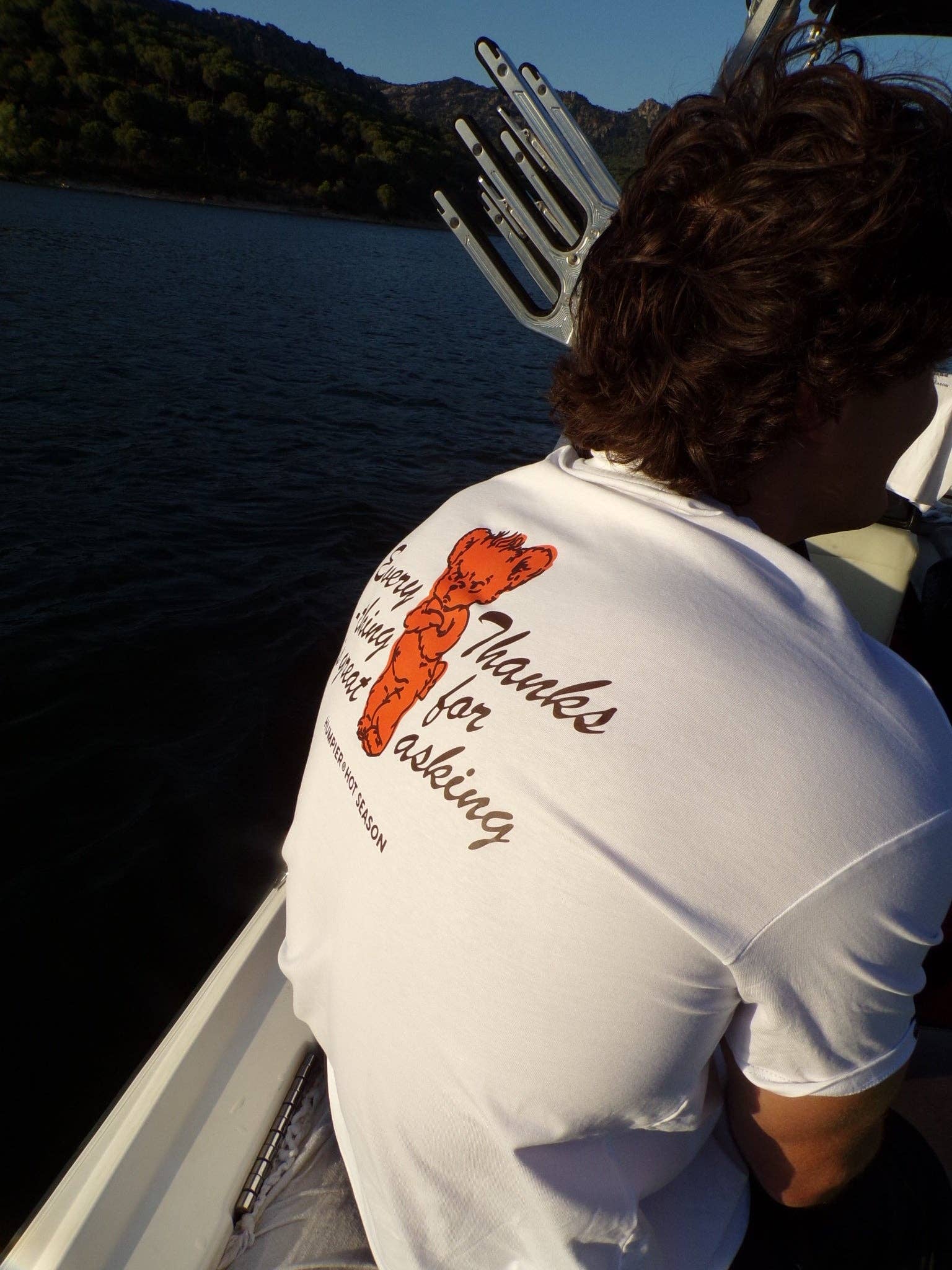 T-shirt bianca con stampa e orsetto