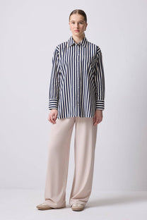 Camicia oversize a righe navy e bianche in viscosa
