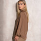Blusa con maniche a palloncino e collo arricciato