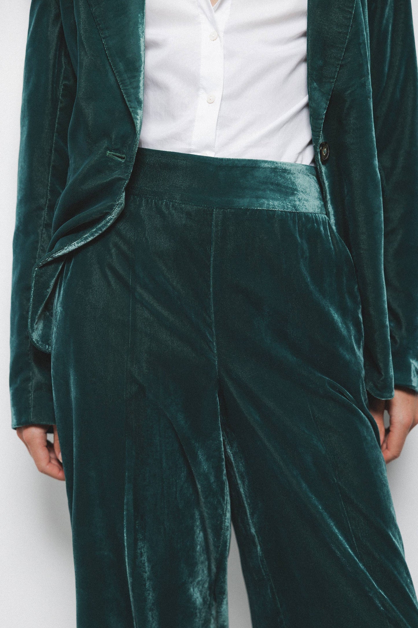 Pantaloni effetto velluto a vita alta