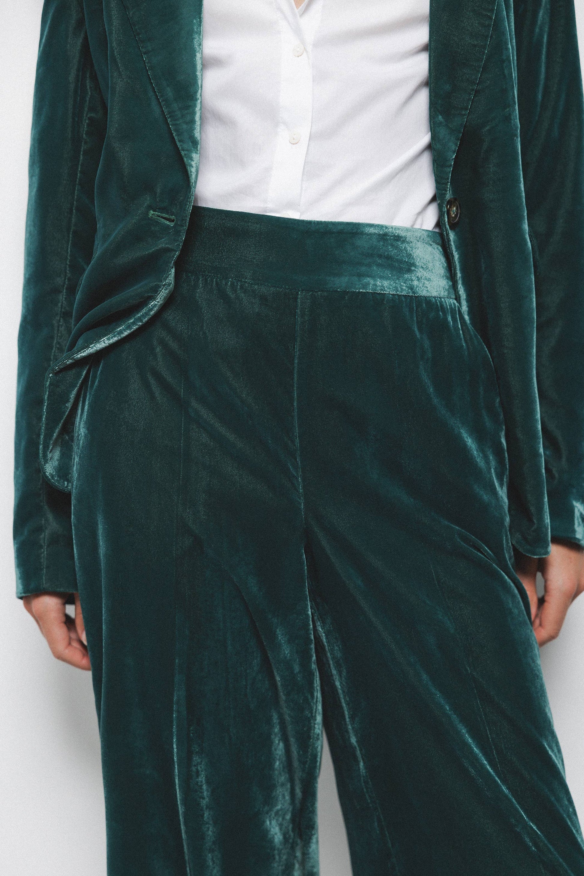 Pantaloni effetto velluto a vita alta