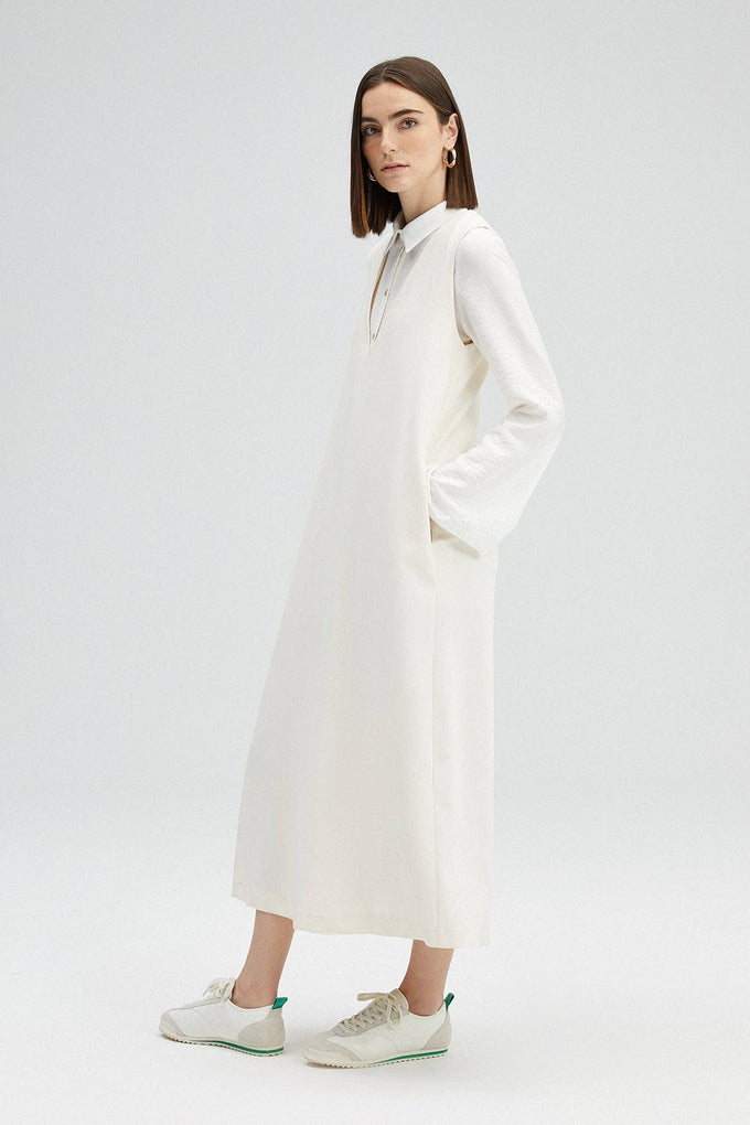 Abito midi minimal in crepe con scollo a V
