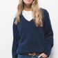 Maglione in maglia rasata con scollo a V