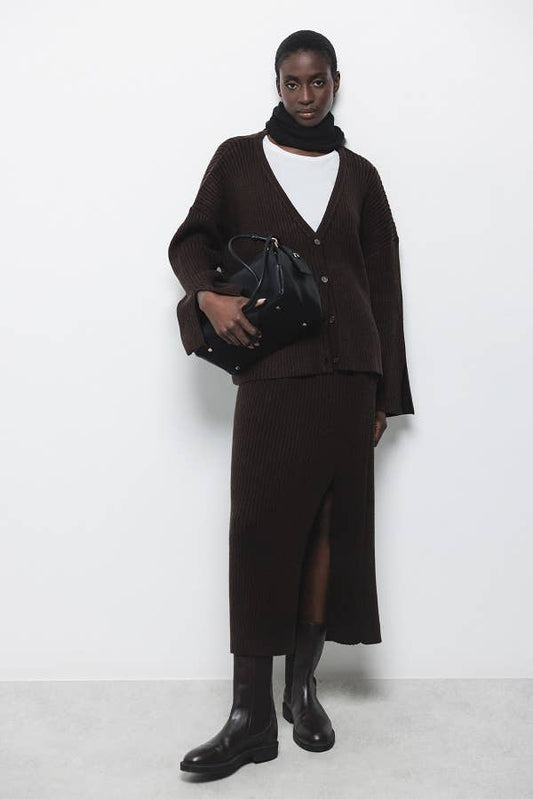 Gonna midi in maglia a costine con spacco frontale