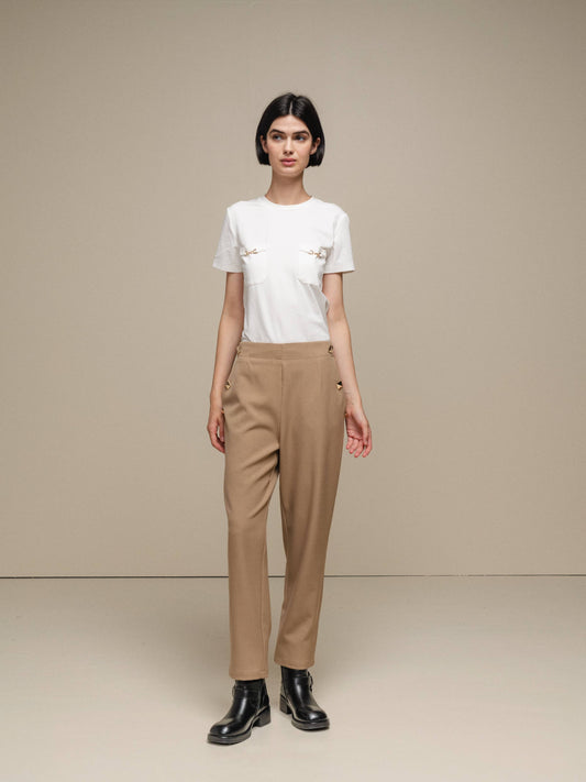 Pantaloni da donna eleganti con borchie