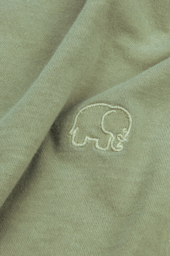 T-shirt oversize pesante Essential pigment verde reseda