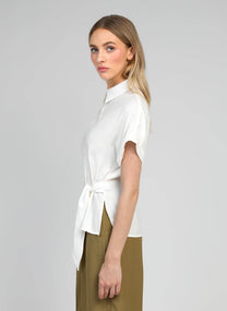 Camicia Kayba bianco sporco con nodo in vita