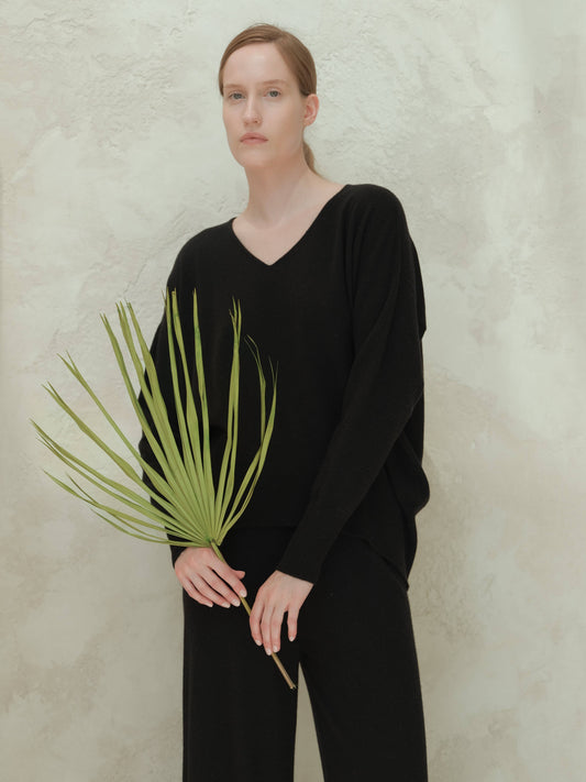 Maxi maglia con scollo a V in misto cashmere