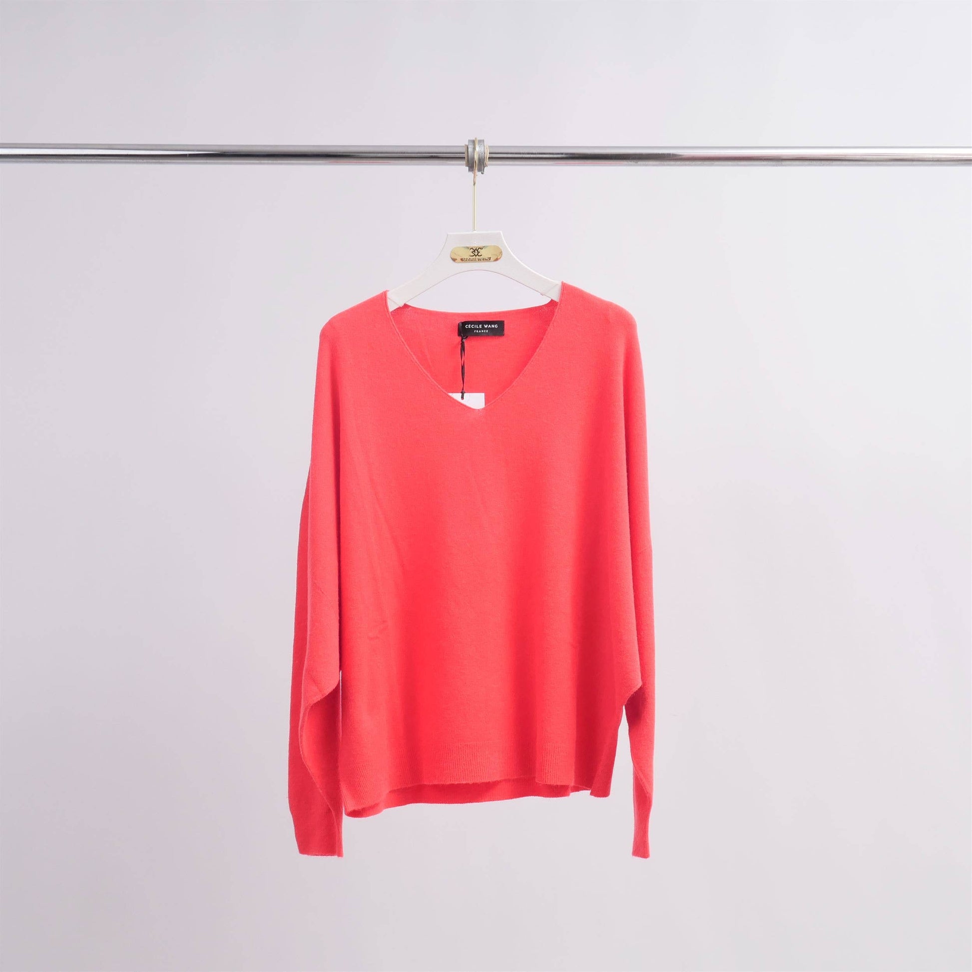 Maglione oversize con scollo a V in misto viscosa