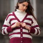 Cardigan a righe bordeaux con scollo a V