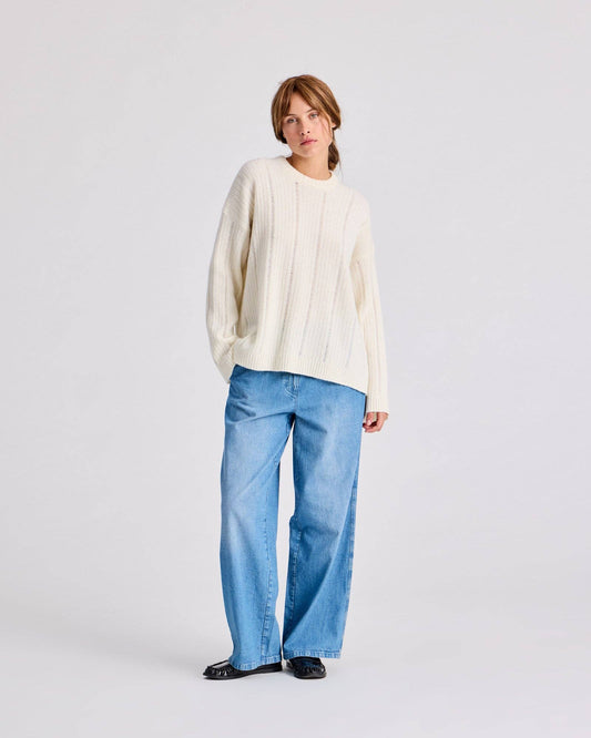 Maglione in lana d’agnello biologica a maniche lunghe con lavorazione drop needle