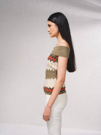 Maglia aderente off-shoulder in lurex