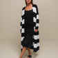 Cardigan lungo a righe aperto