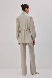 Giacca con zip e collo dritto