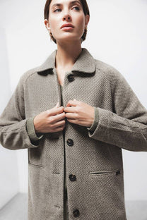 Cappotto lungo fantasia con maniche raglan