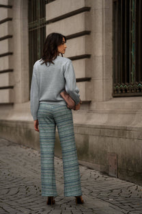 Maglia con maniche traforate e scollo tondo