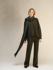 Pantaloni a gamba larga in misto cashmere tinta unita