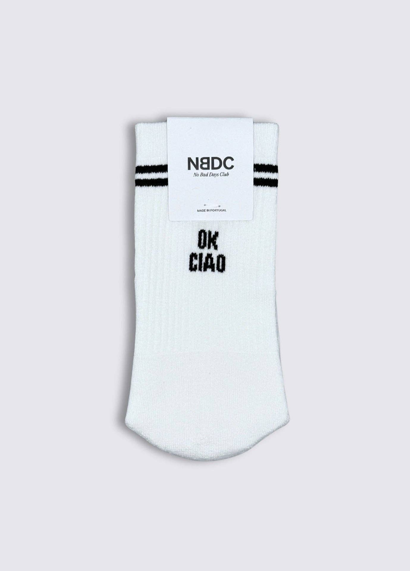 Set da 3 calzini retro con slogan “OK Ciao”, “Late But Great” e “Out of Office”