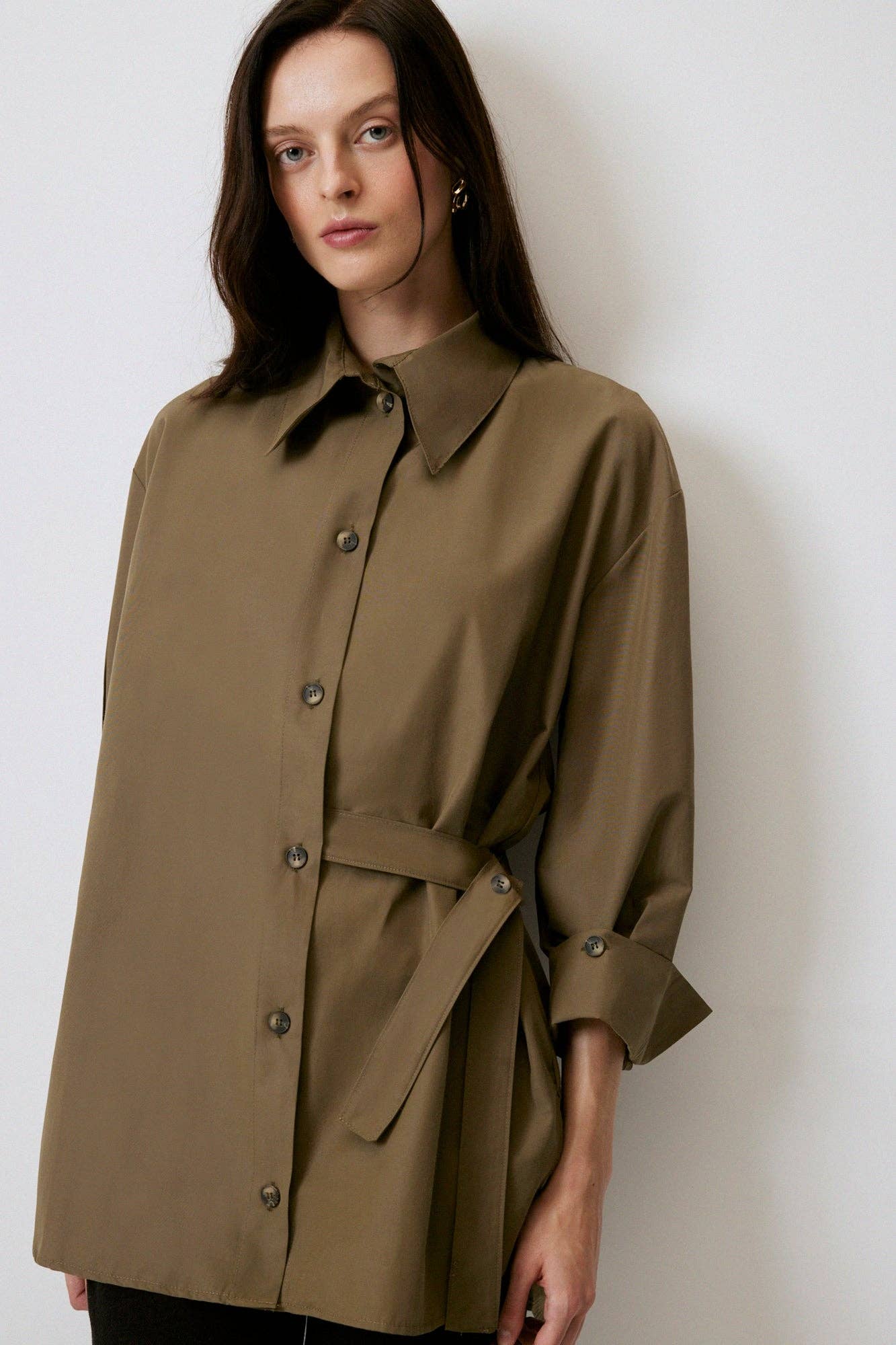 Camicia asimmetrica con cintura