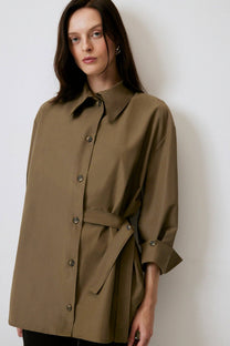 Camicia asimmetrica con cintura