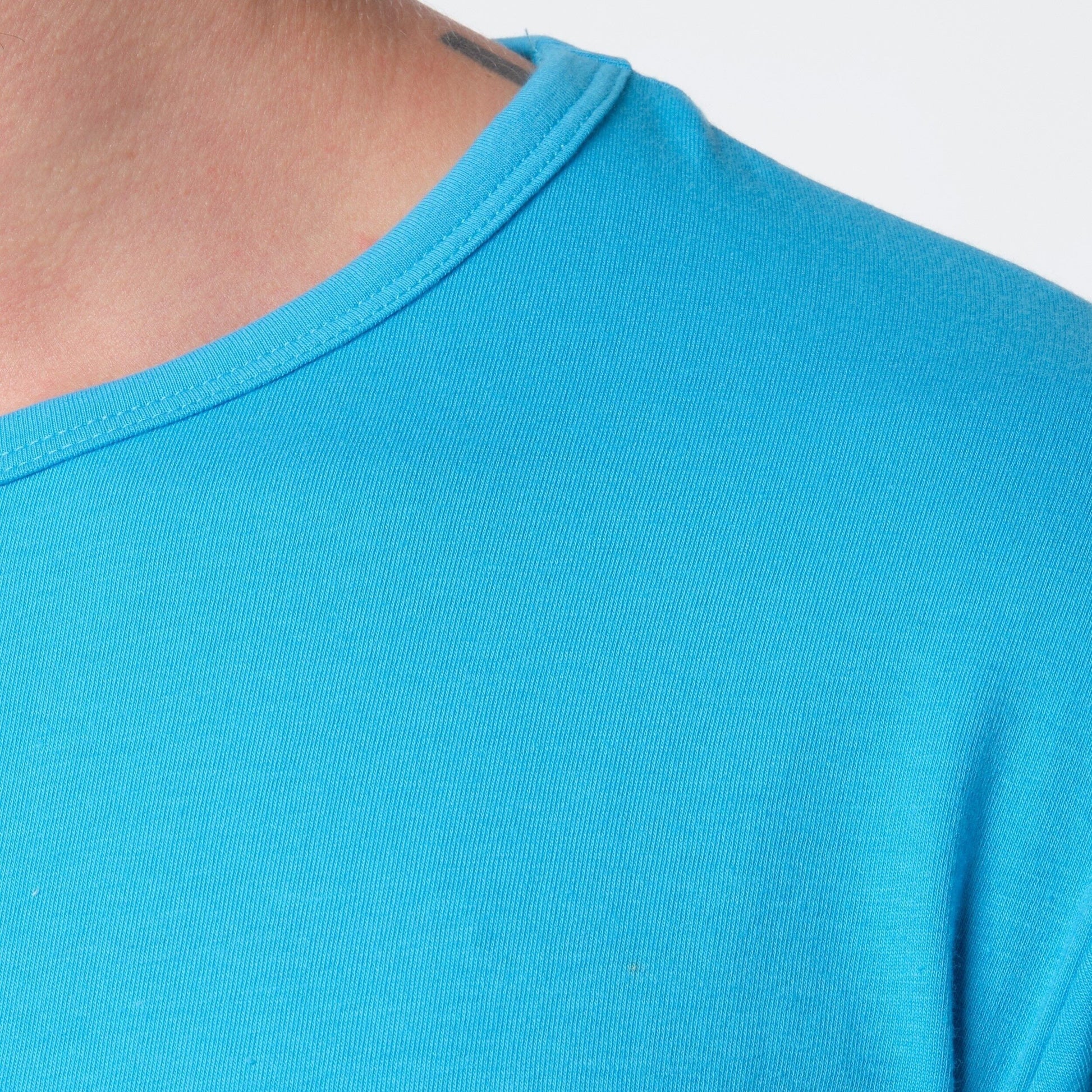 T-shirt uomo turchese a maniche corte