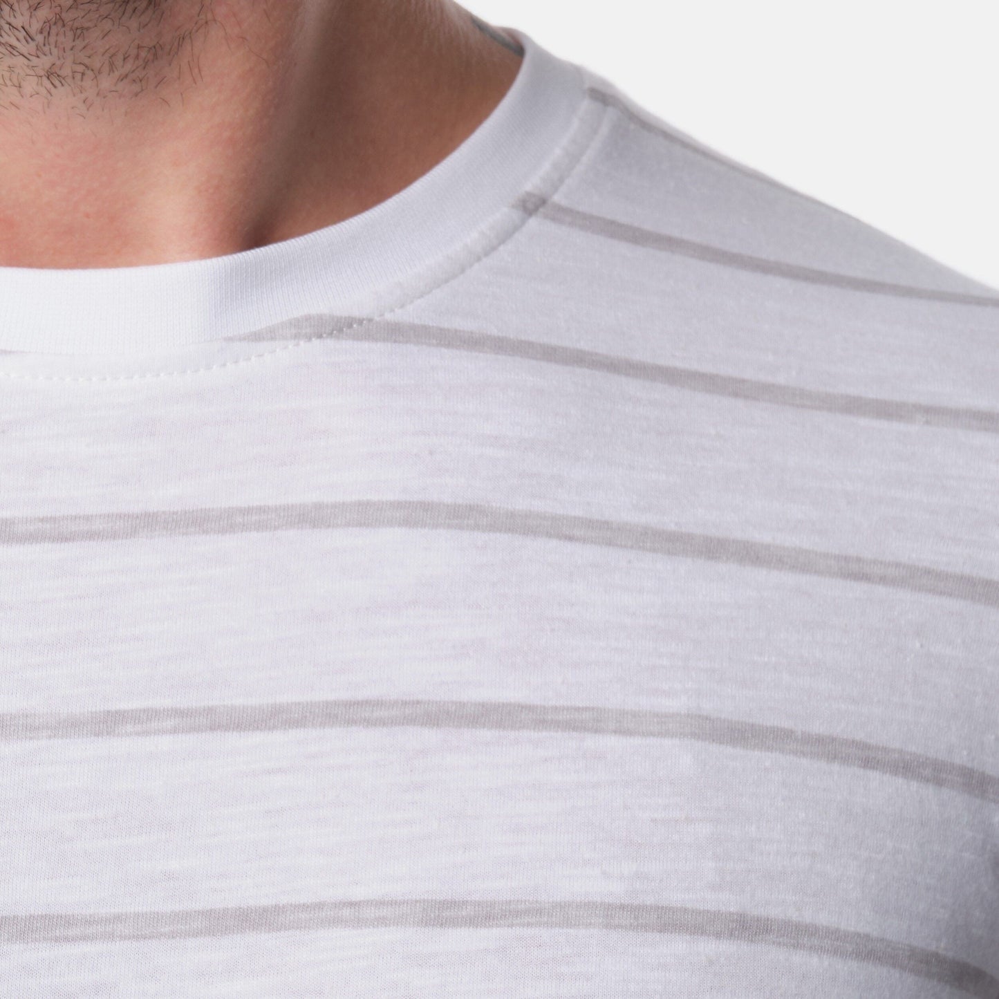 T-shirt uomo a righe grigie in cotone