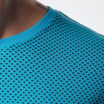 T-shirt uomo turchese con micro fantasia a cuori