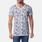 T-shirt uomo bianca con stampa floreale e scollo a V