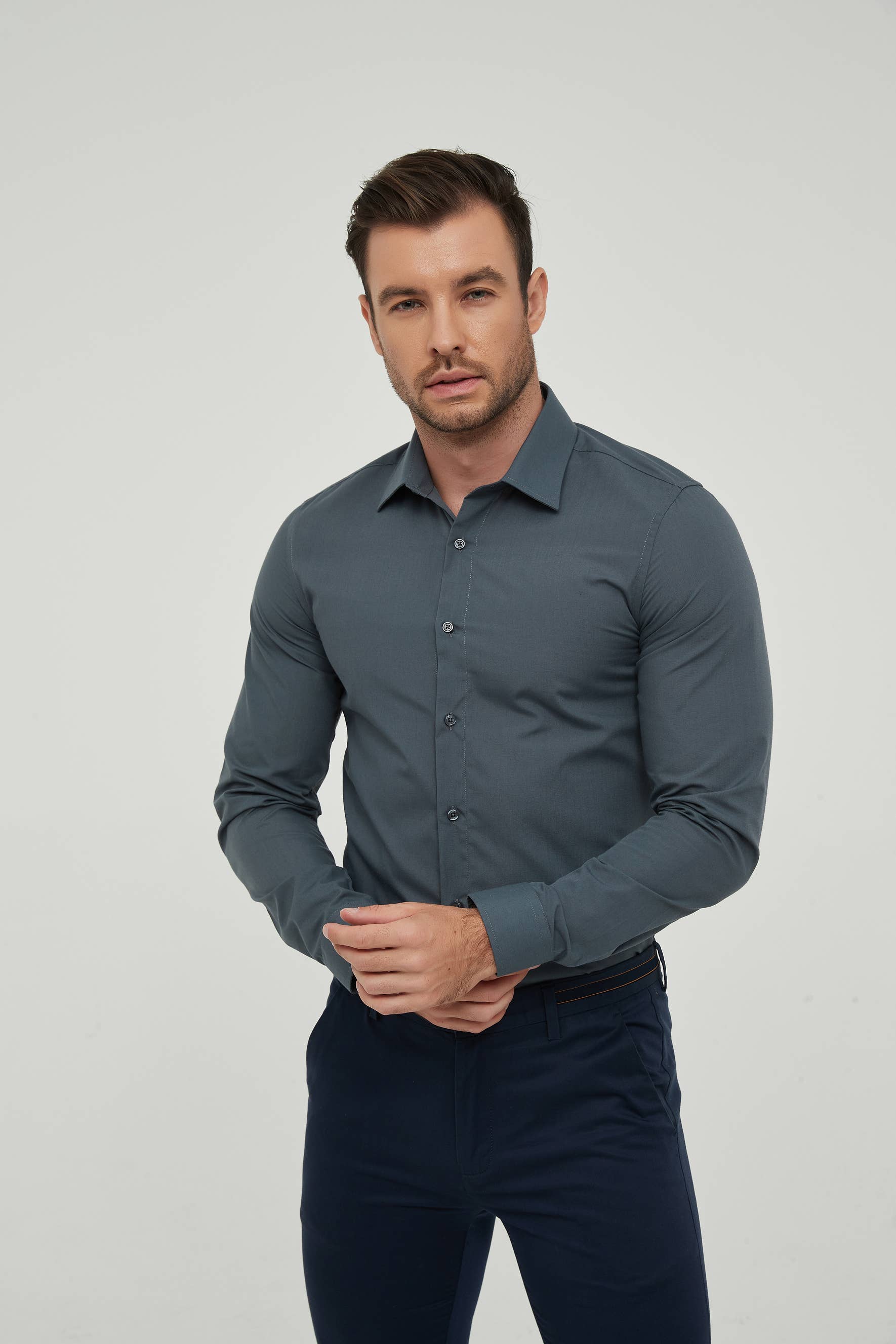 Camicia slim fit grigio antracite da uomo