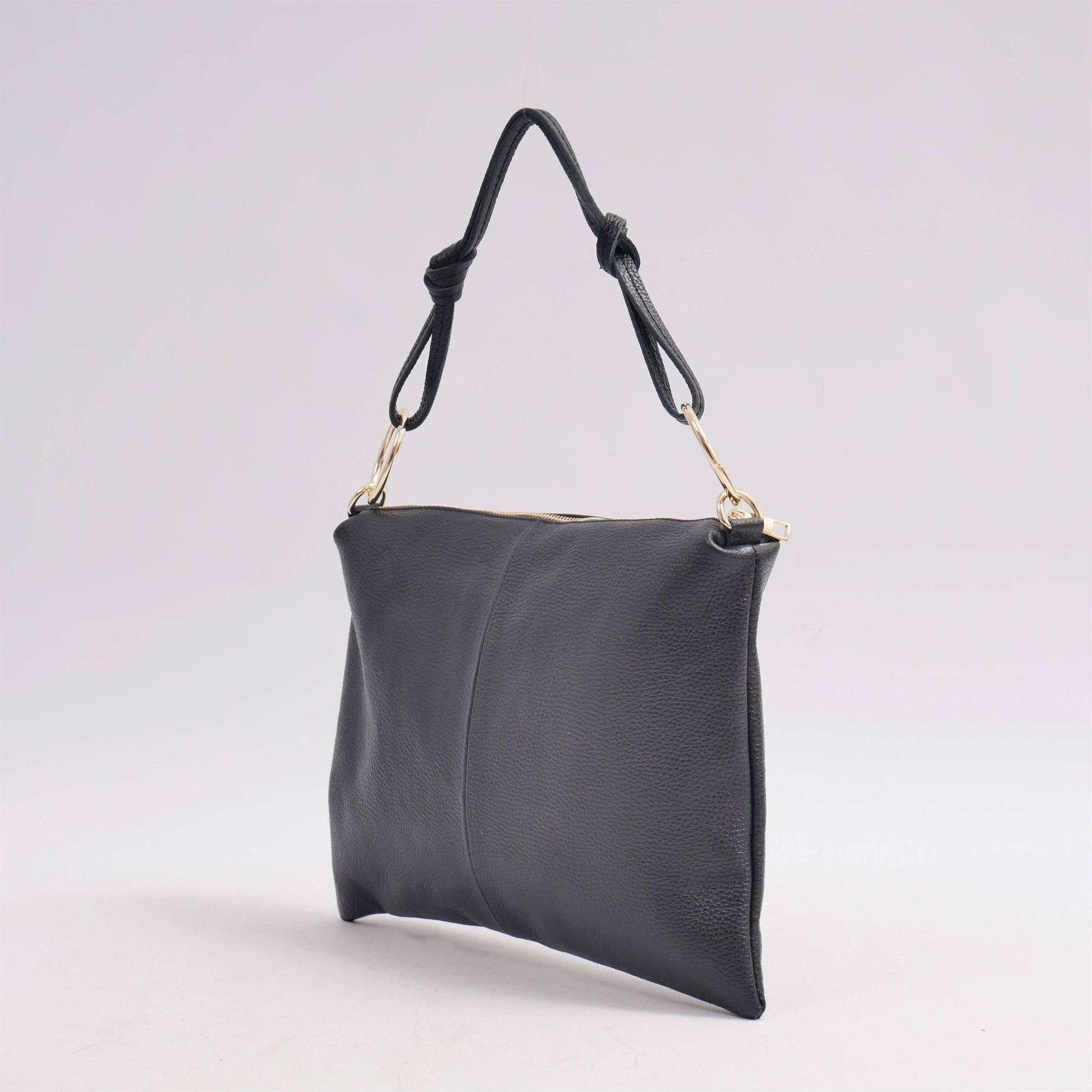 Borsa a spalla in pelle con anelli metallici