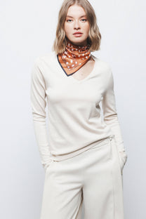 Maglione in maglia rasata con scollo a V