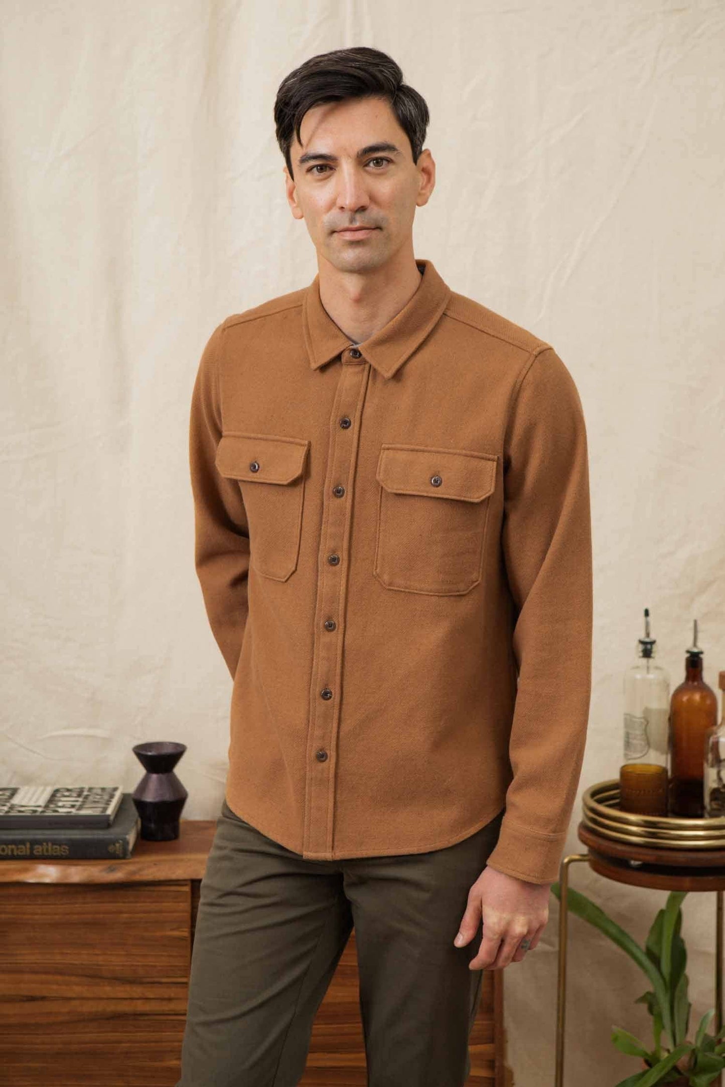 Overshirt in twill riciclato color cammello