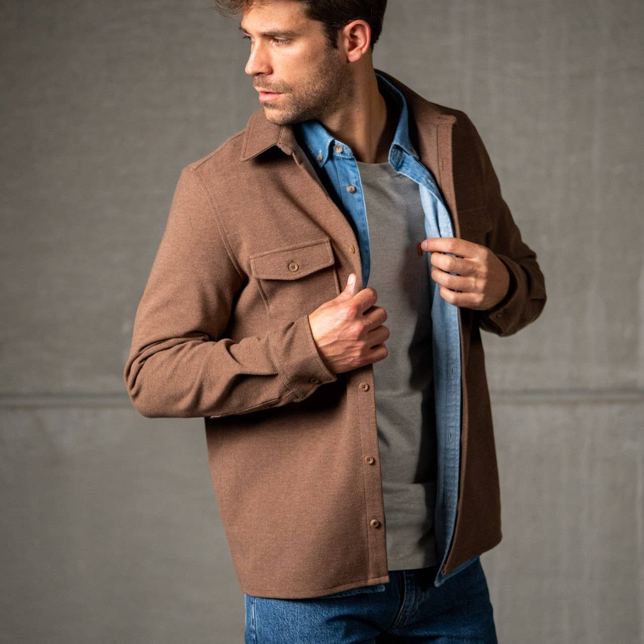 Overshirt in maglia antipiega marrone