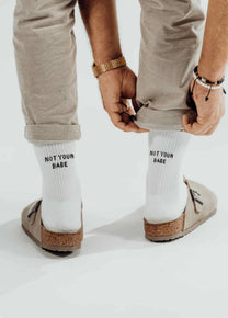 Calzini “Not Your Babe” in cotone biologico