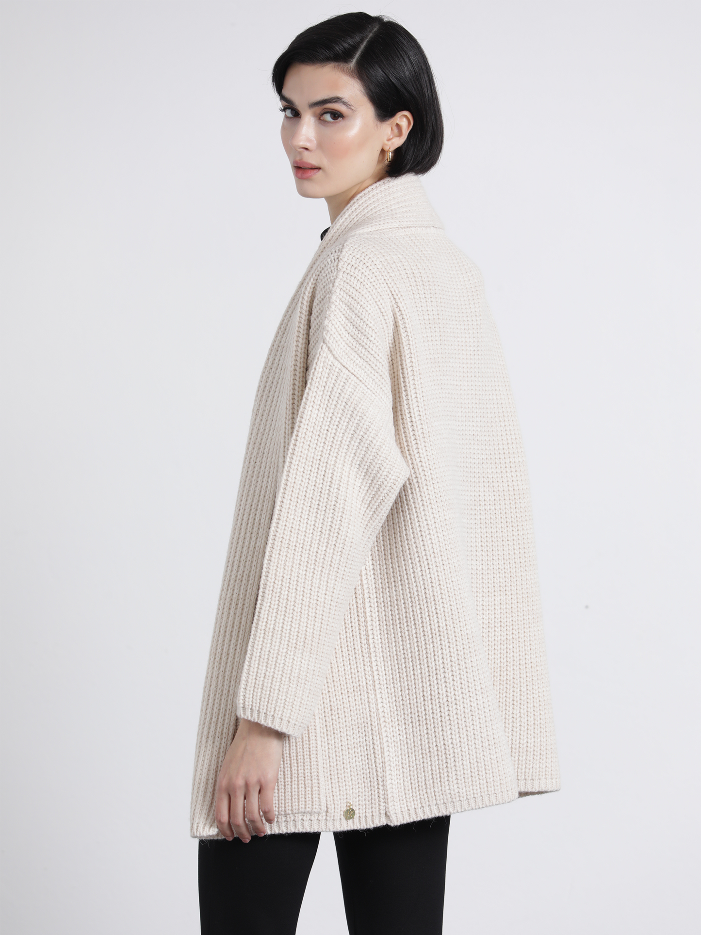 Cardigan in maglia beige oversize