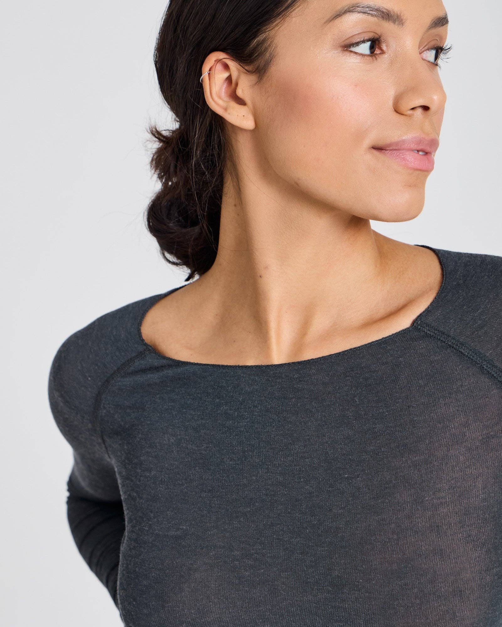 Maglia a maniche lunghe Amalie in lana grigio scuro melange