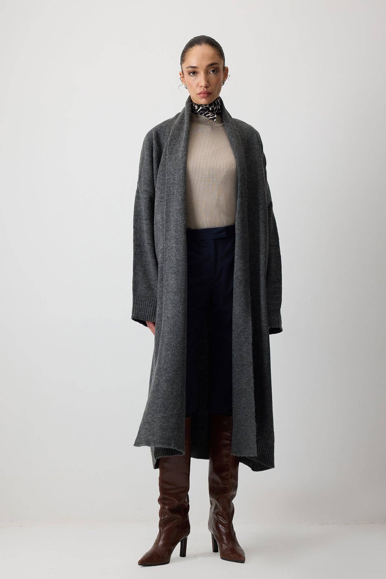 Cardigan lungo in maglia oversize