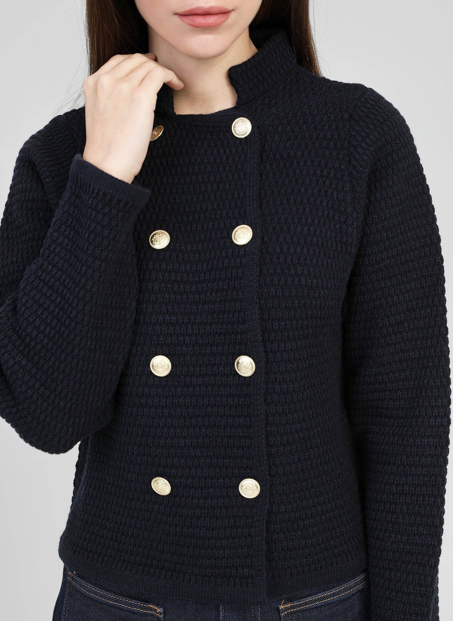 Giacca in maglia blu navy con bottoni dorati