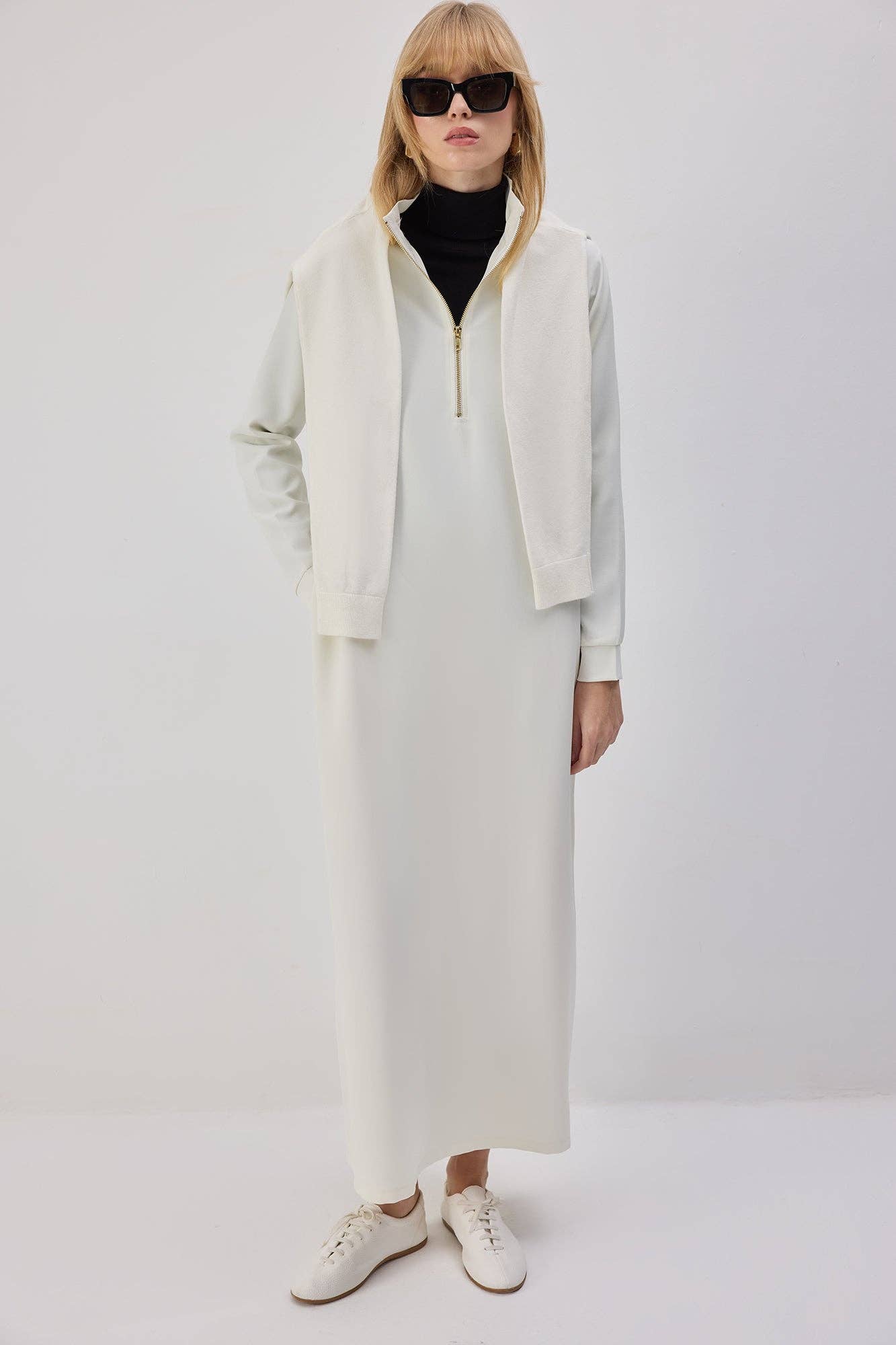 Abito dritto lungo con zip
