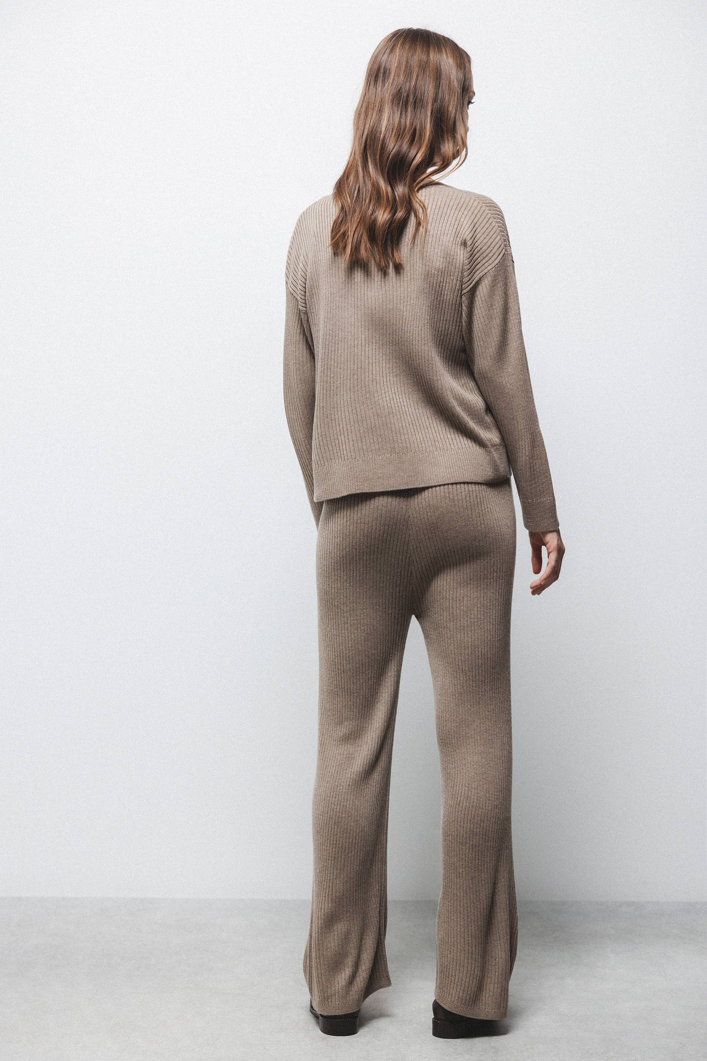 Pantaloni in maglia a coste a gamba dritta