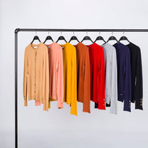 Cardigan girocollo in viscosa con bottoni