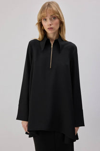 Tunica nera con zip e collo a camicia