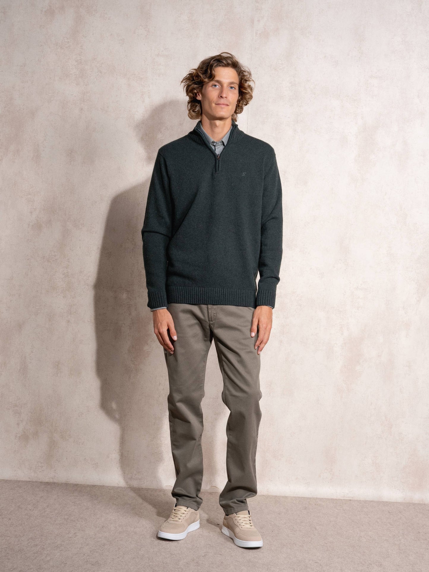 Maglione polo in cotone con mezza zip da uomo