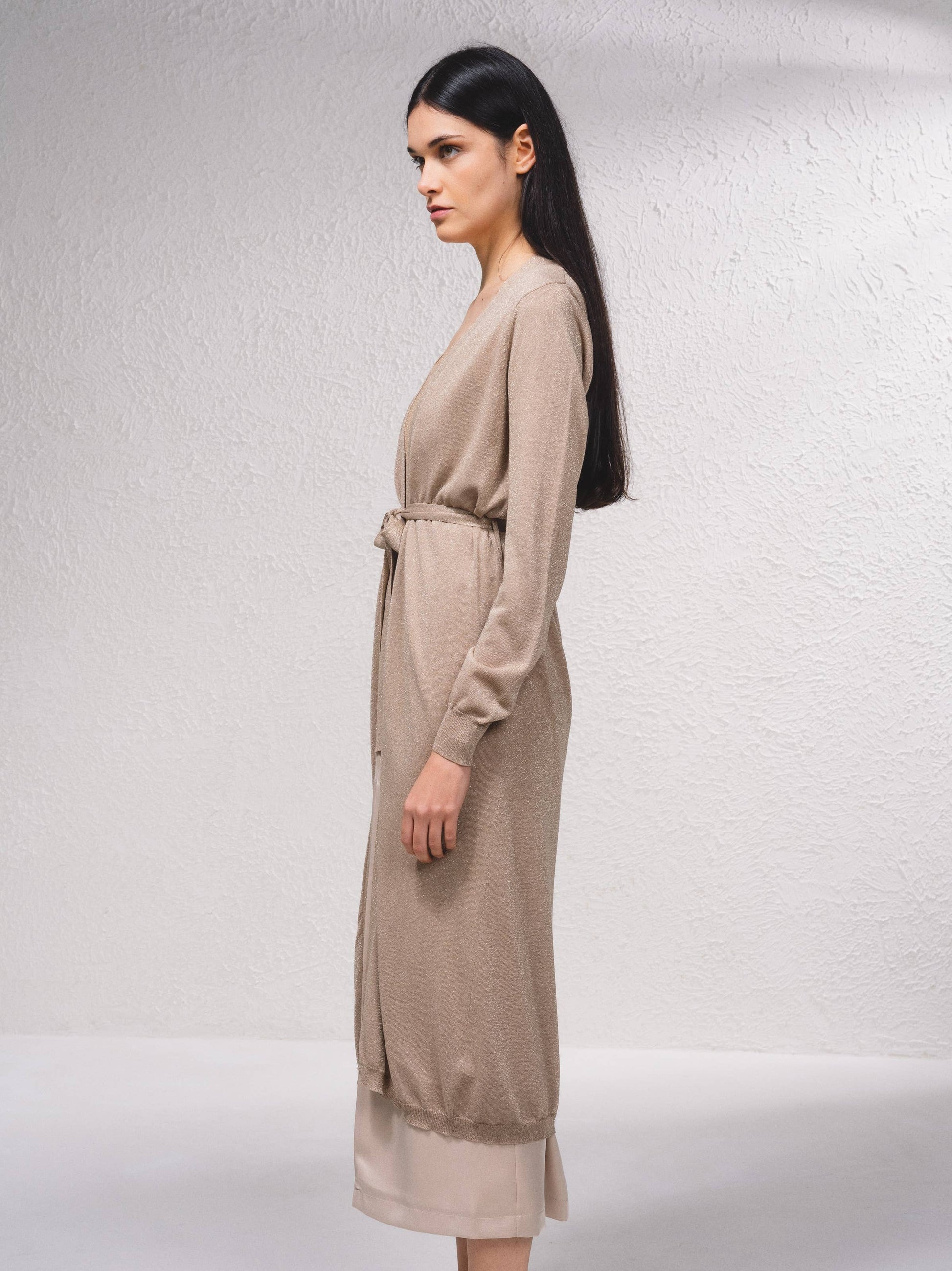 Cappotto lungo lucido con cintura