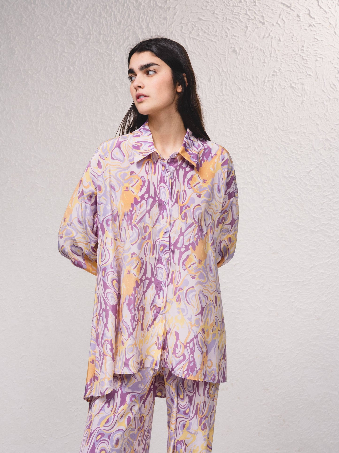 Vestito corto oversize in satin con stampa