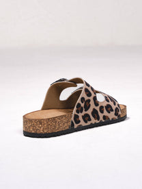 Sandali bassi animalier con fibbie gioiello