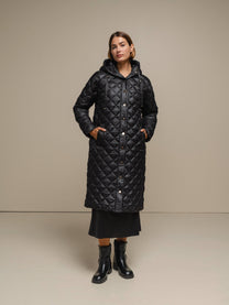 Cappotto trapuntato lungo con cappuccio