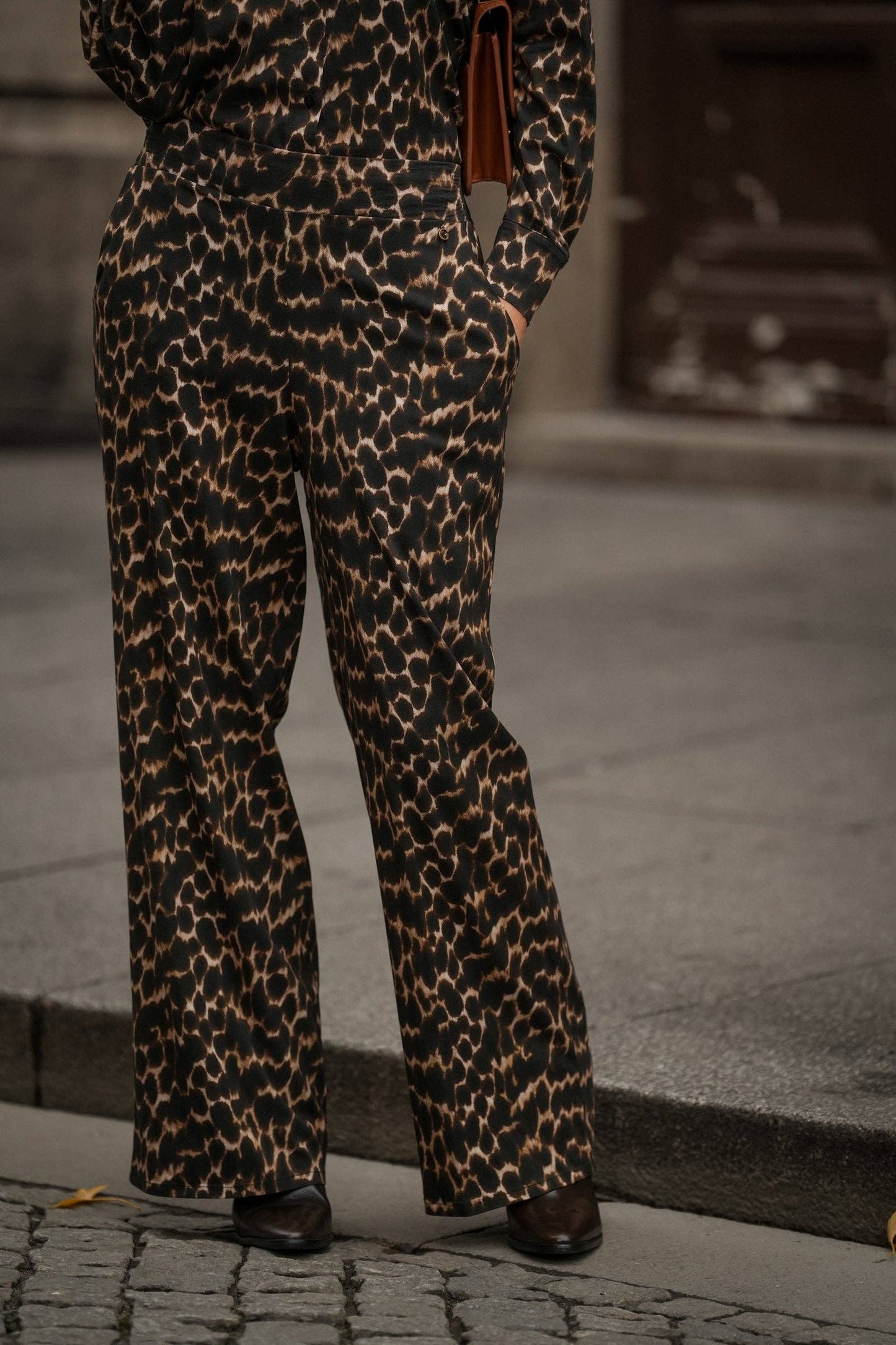 Pantaloni animalier in viscosa