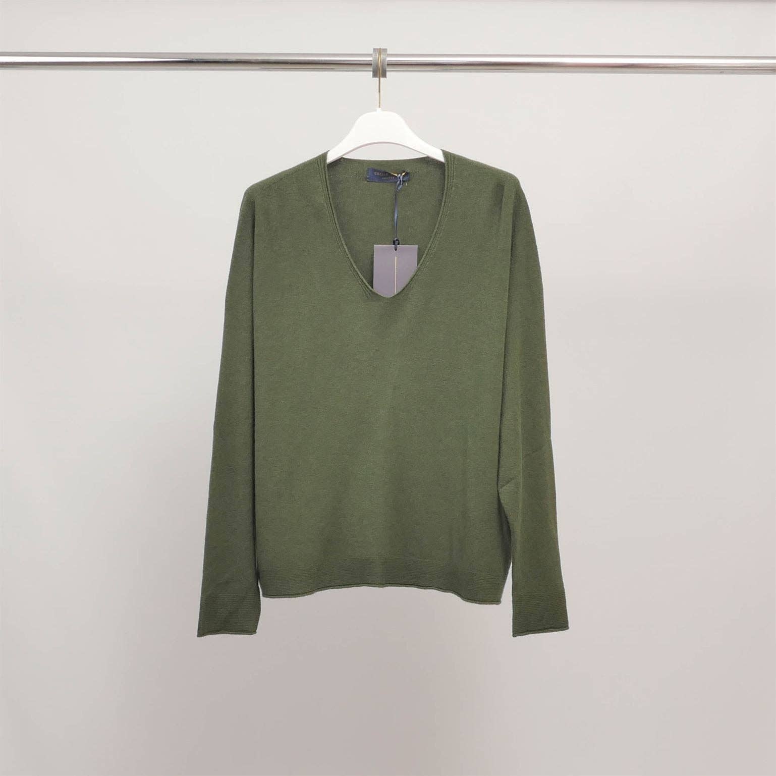 Maglione morbido e fluido con scollo a V